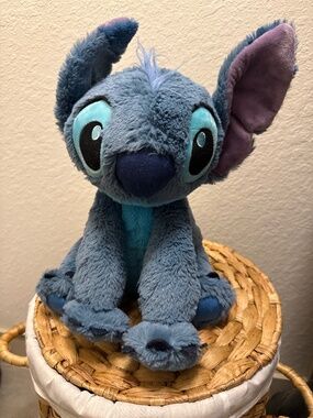 NWOT - Disney parks stitch, plush